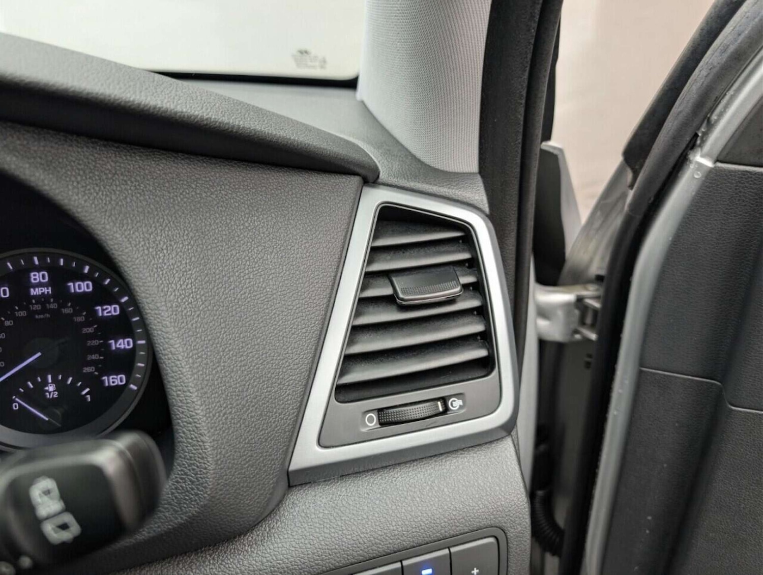 Used Hyundai TUCSON 2016 for sale - 77713954: Photo 19