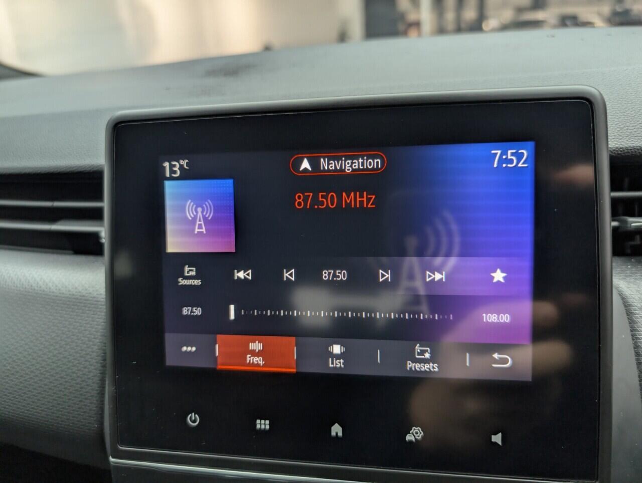 Used Renault Clio 2020 for sale - 76992902: Photo 13