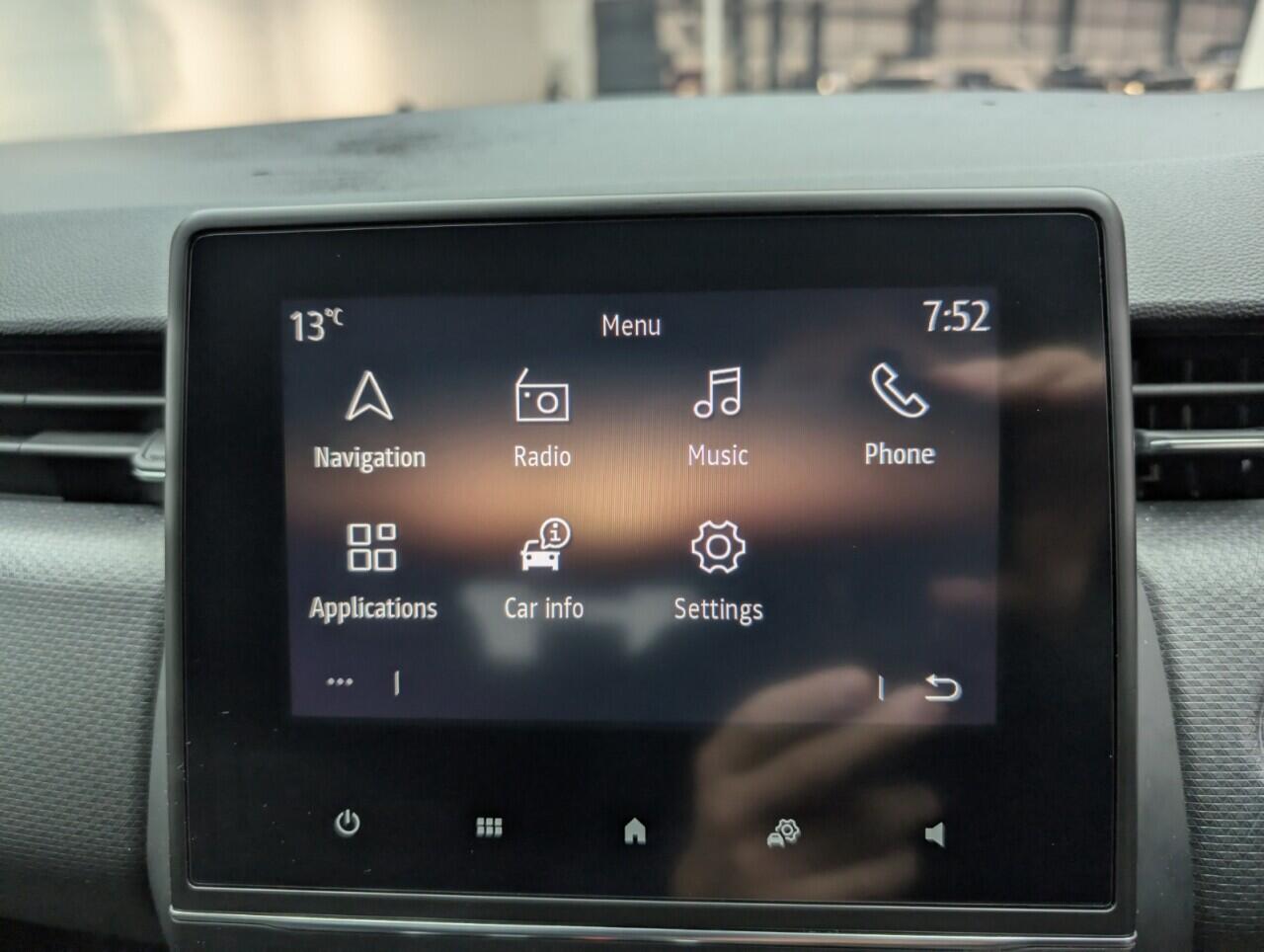 Used Renault Clio 2020 for sale - 76992902: Photo 15