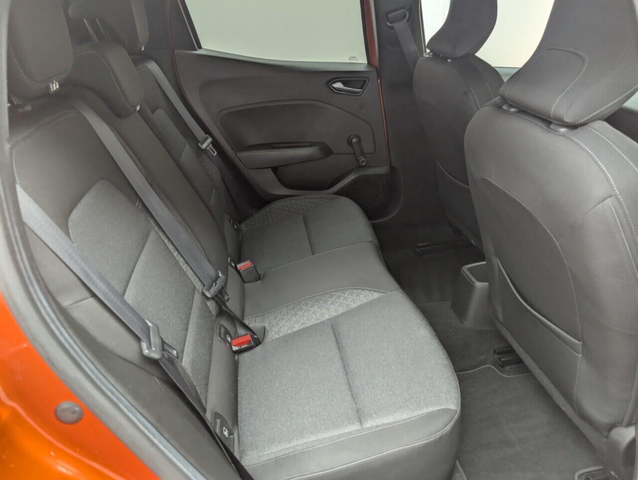 Used Renault Clio 2020 for sale - 76992902: Photo 26