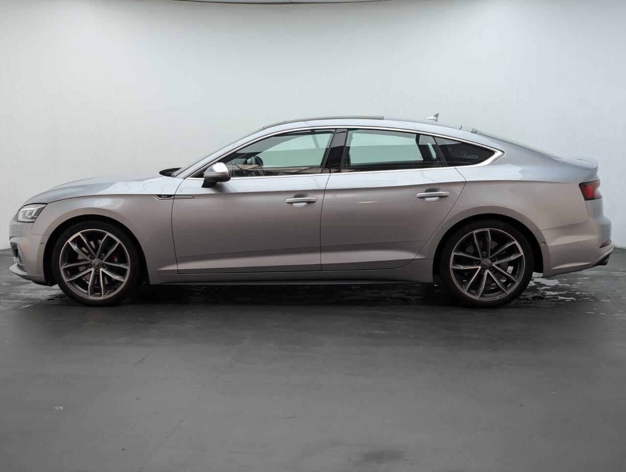 Used Audi A5 2018 for sale - 76926753: Photo 5