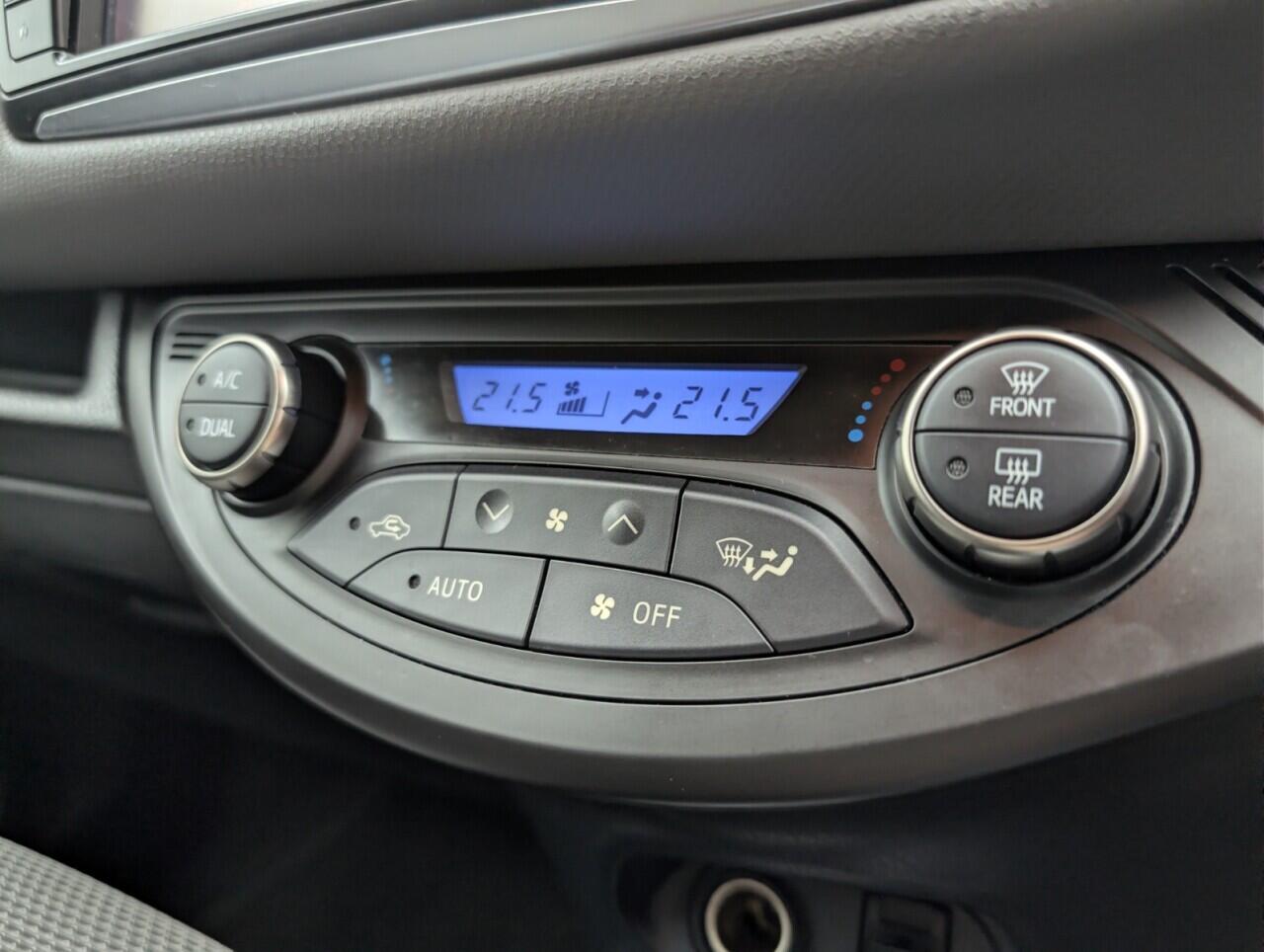 Used Toyota Yaris 2016 for sale - 76742960: Photo 15