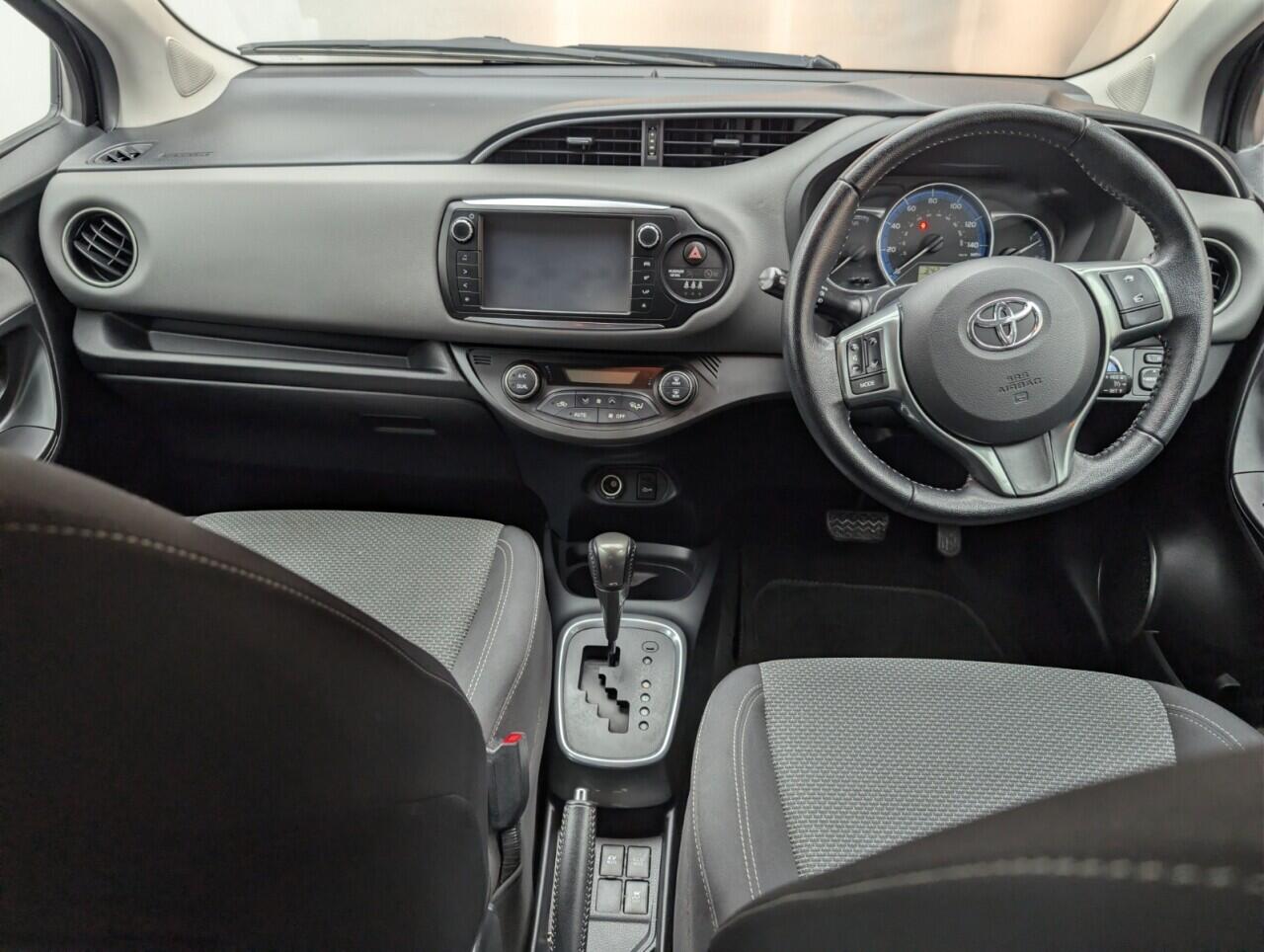 Used Toyota Yaris 2016 for sale - 76742960: Photo 21