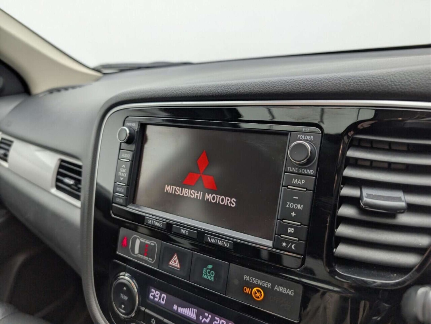 Used Mitsubishi Outlander 2015 for sale - 77902986: Photo 15