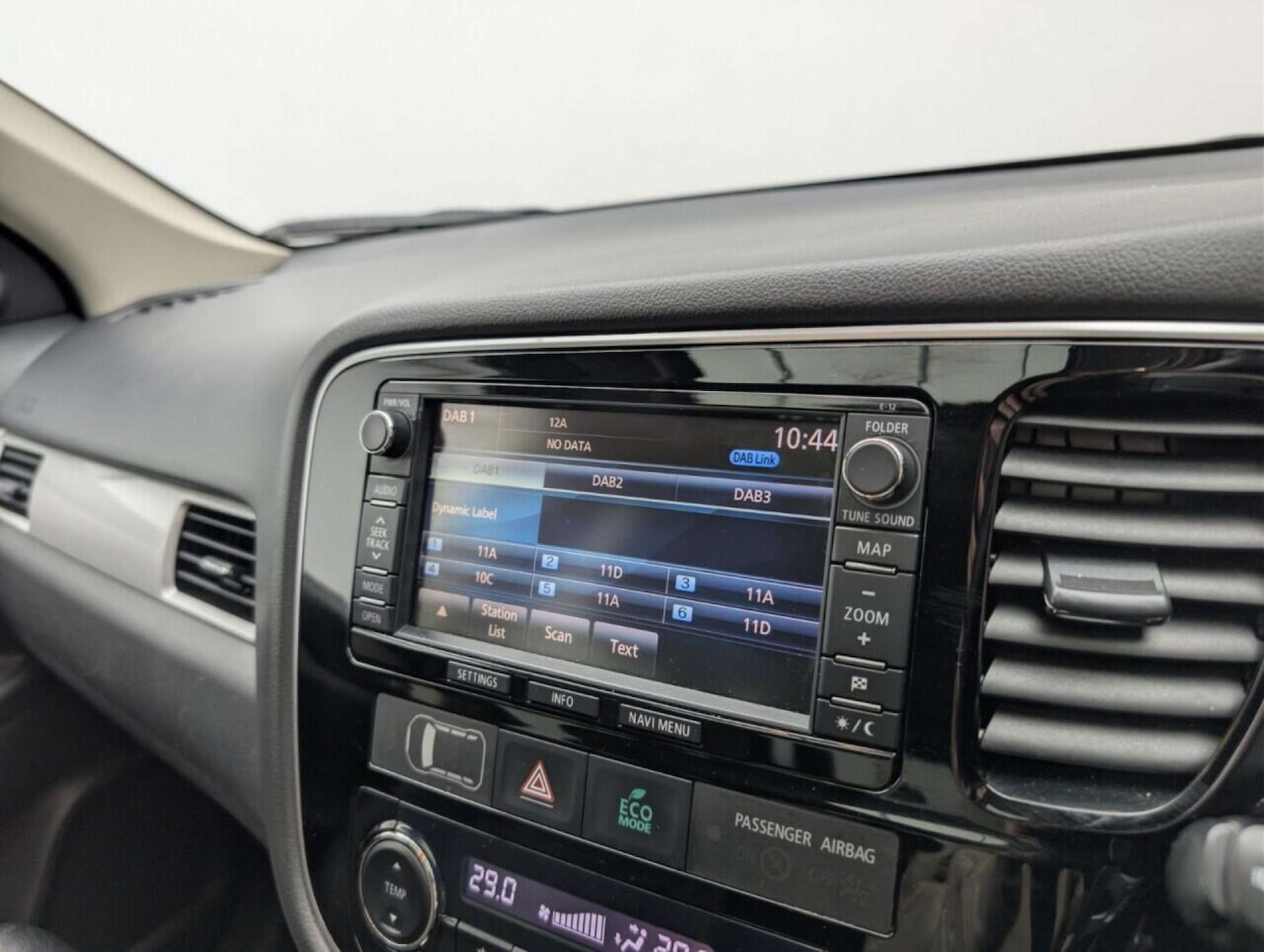 Used Mitsubishi Outlander 2015 for sale - 77902986: Photo 16