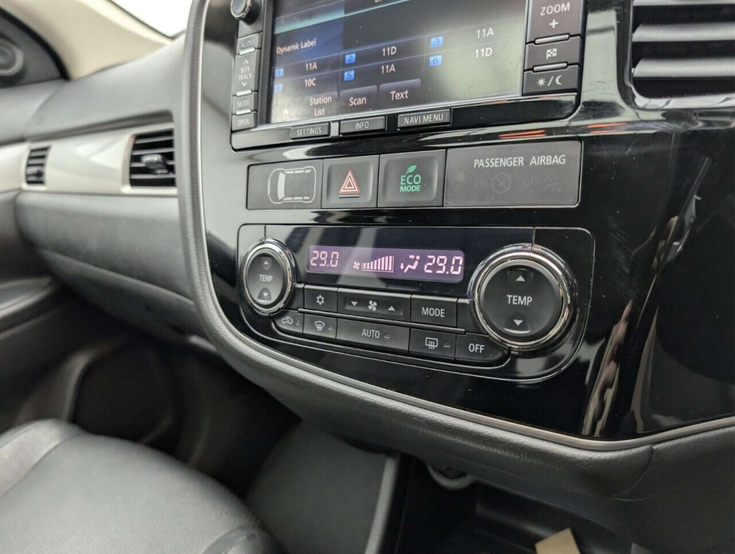 Used Mitsubishi Outlander 2015 for sale - 77902986: Photo 20