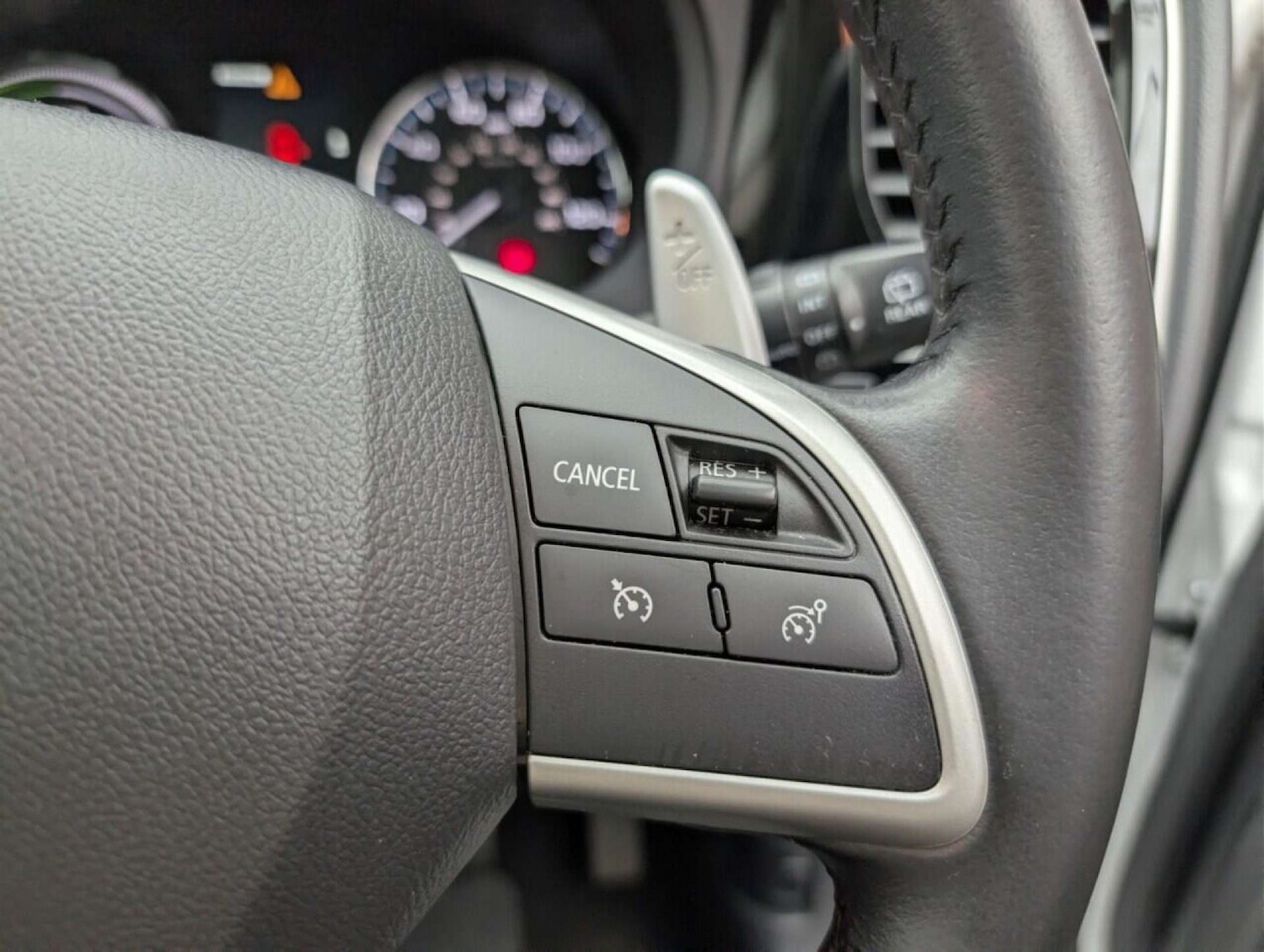 Used Mitsubishi Outlander 2015 for sale - 77902986: Photo 25