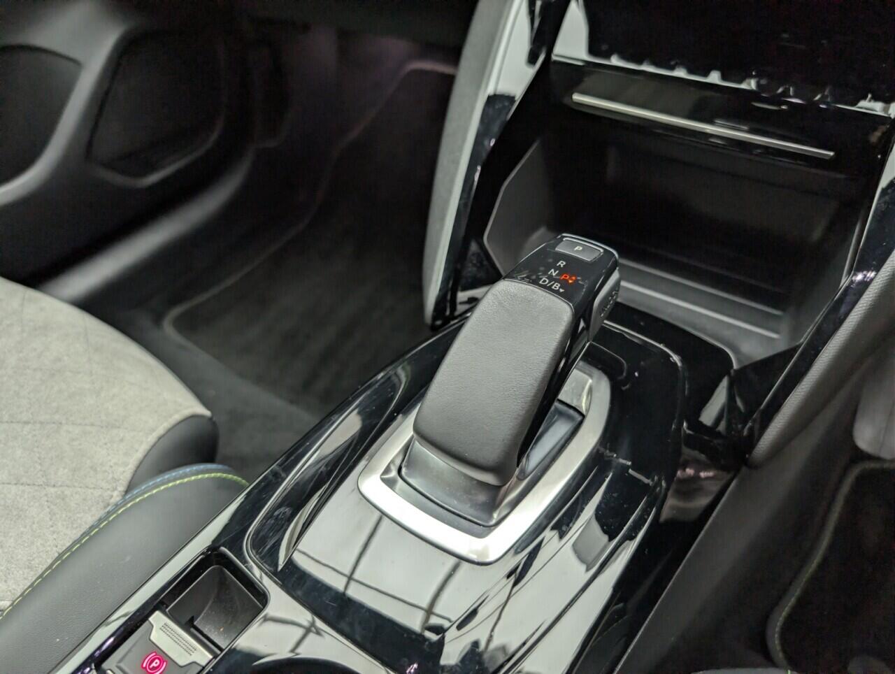 Used Peugeot E-208 2021 for sale - 76781802: Photo 17