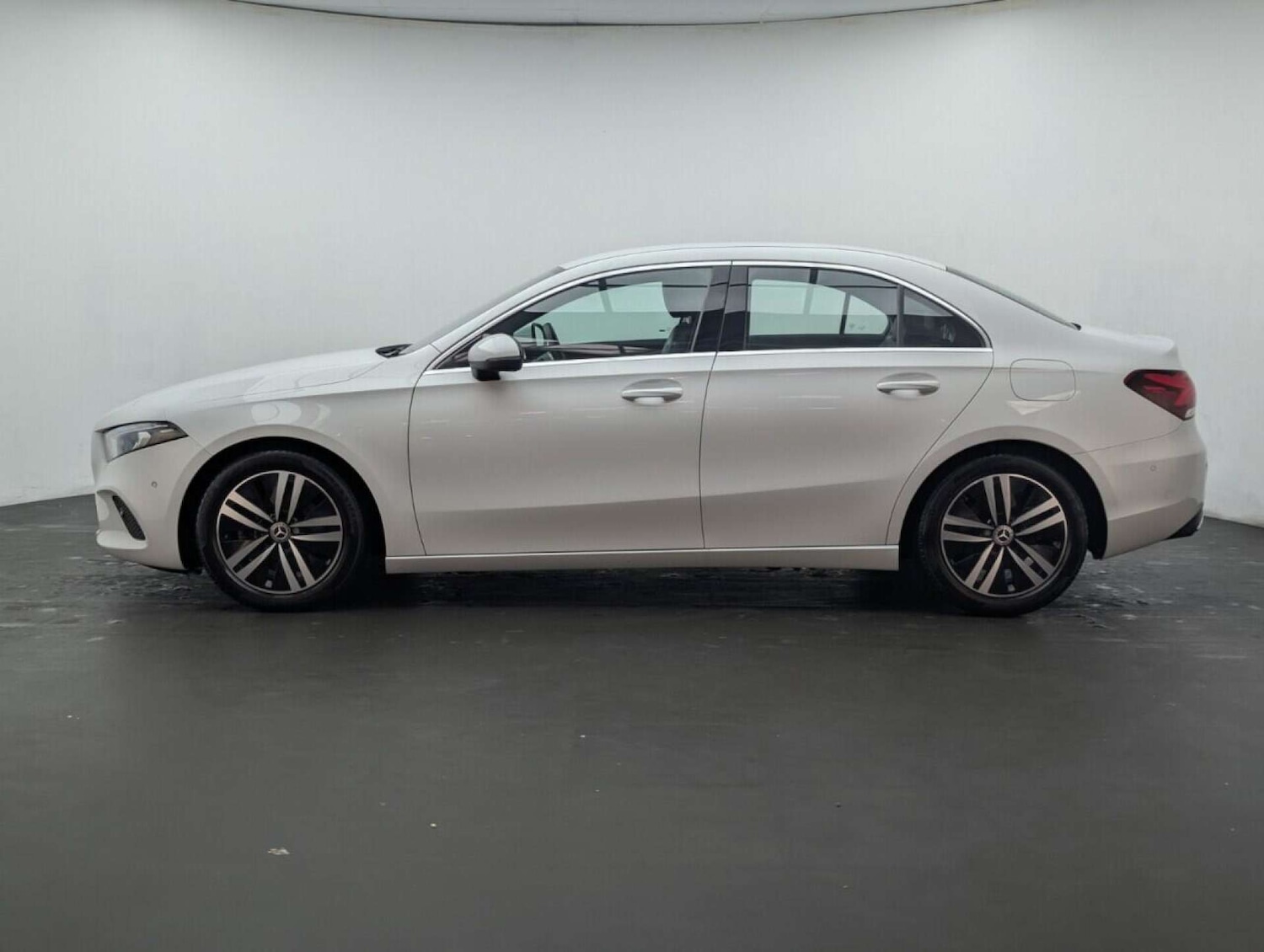 Used Mercedes-Benz A-Class 2021 for sale - 77713787: Photo 5