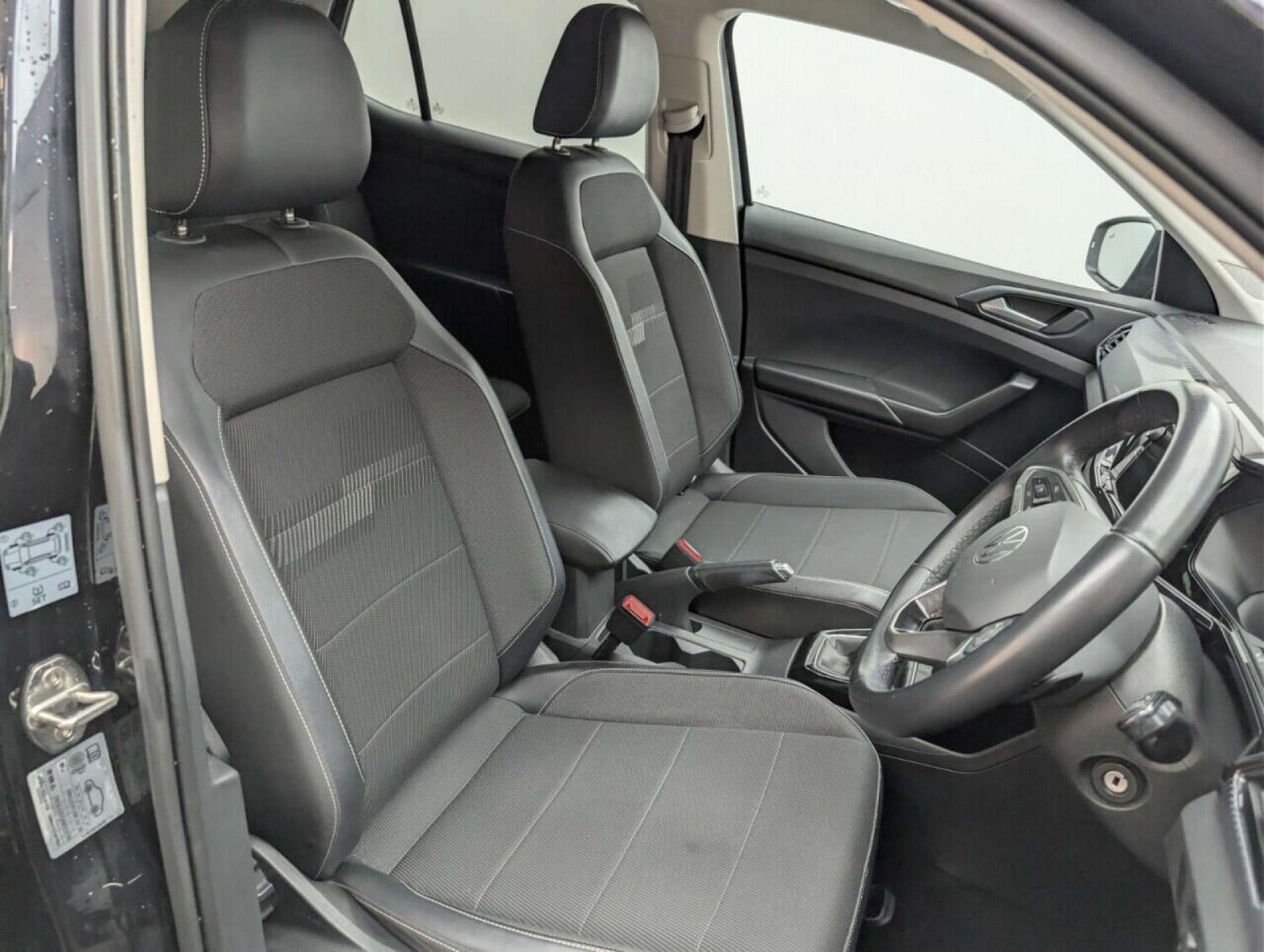 Used Volkswagen T-Cross 2022 for sale - 77713097: Photo 12