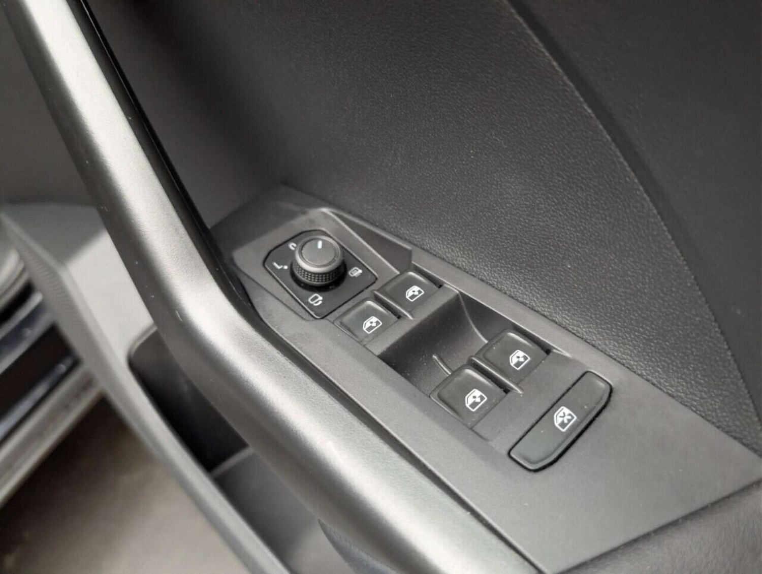 Used Volkswagen T-Cross 2022 for sale - 77713097: Photo 22