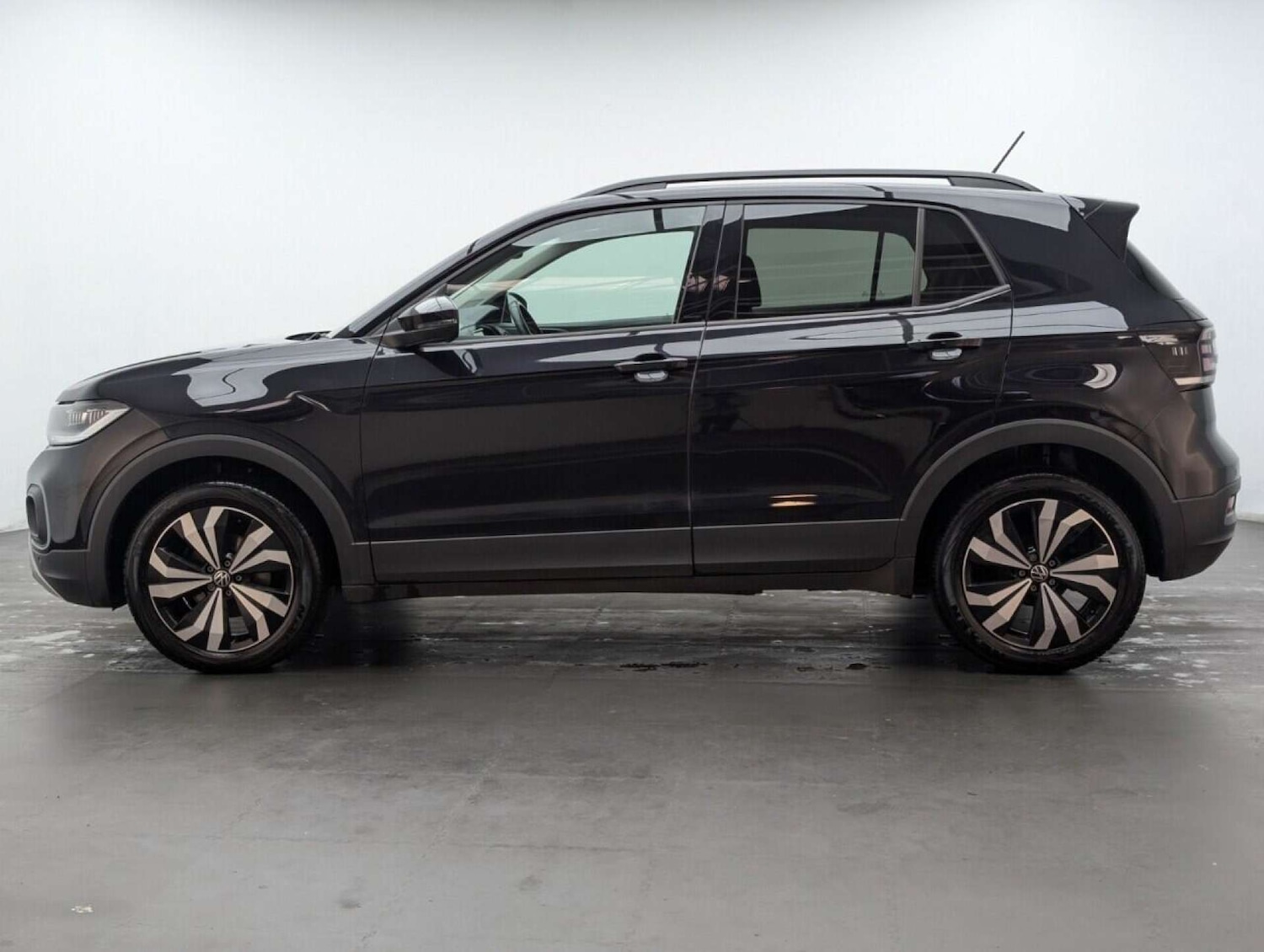 Used Volkswagen T-Cross 2022 for sale - 77713097: Photo 5