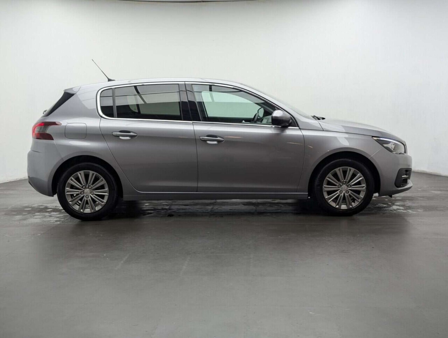 Used Peugeot 308 2021 for sale - 77933978: Photo 11