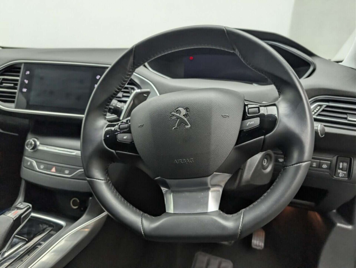 Used Peugeot 308 2021 for sale - 77933978: Photo 28