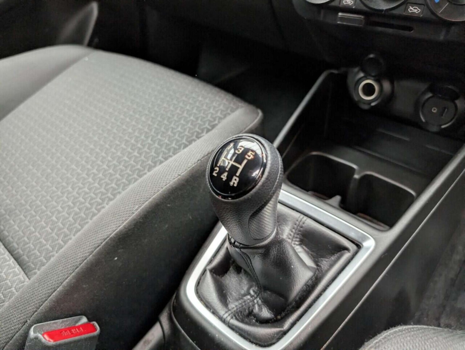 Used Suzuki Swift 2020 for sale - 77714735: Photo 27