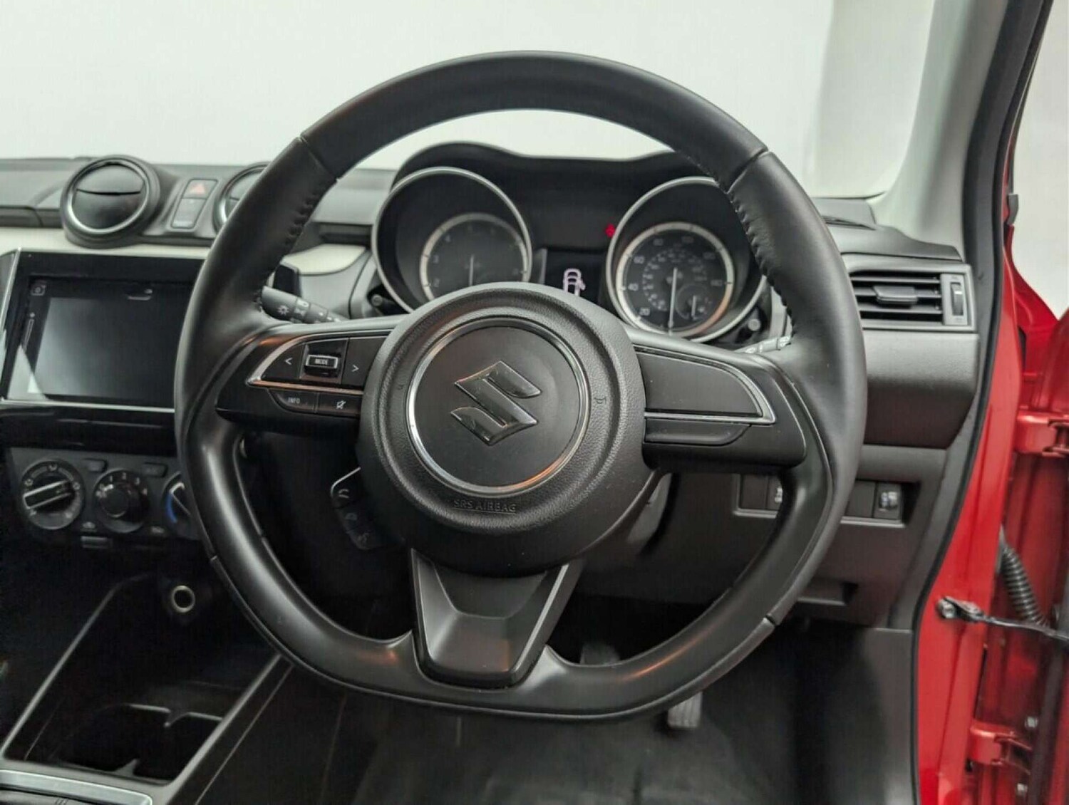 Used Suzuki Swift 2020 for sale - 77714735: Photo 31