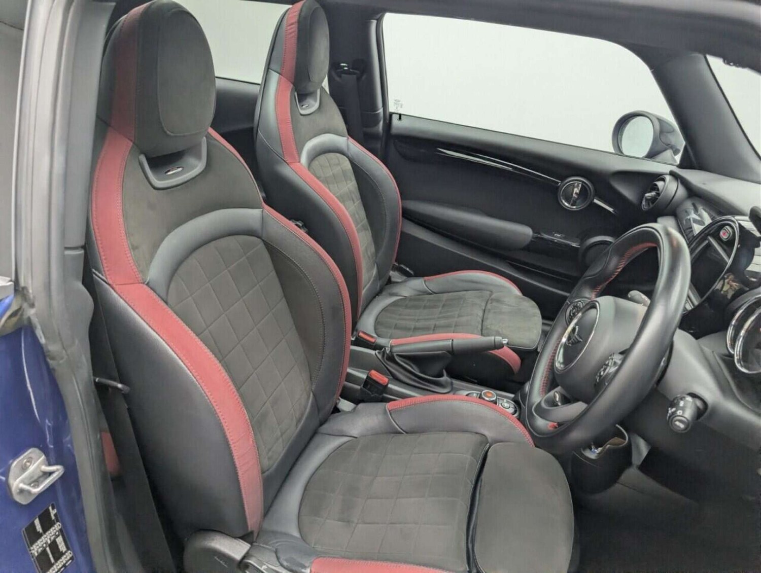 Used MINI Hatch 2018 for sale - 77713139: Photo 12