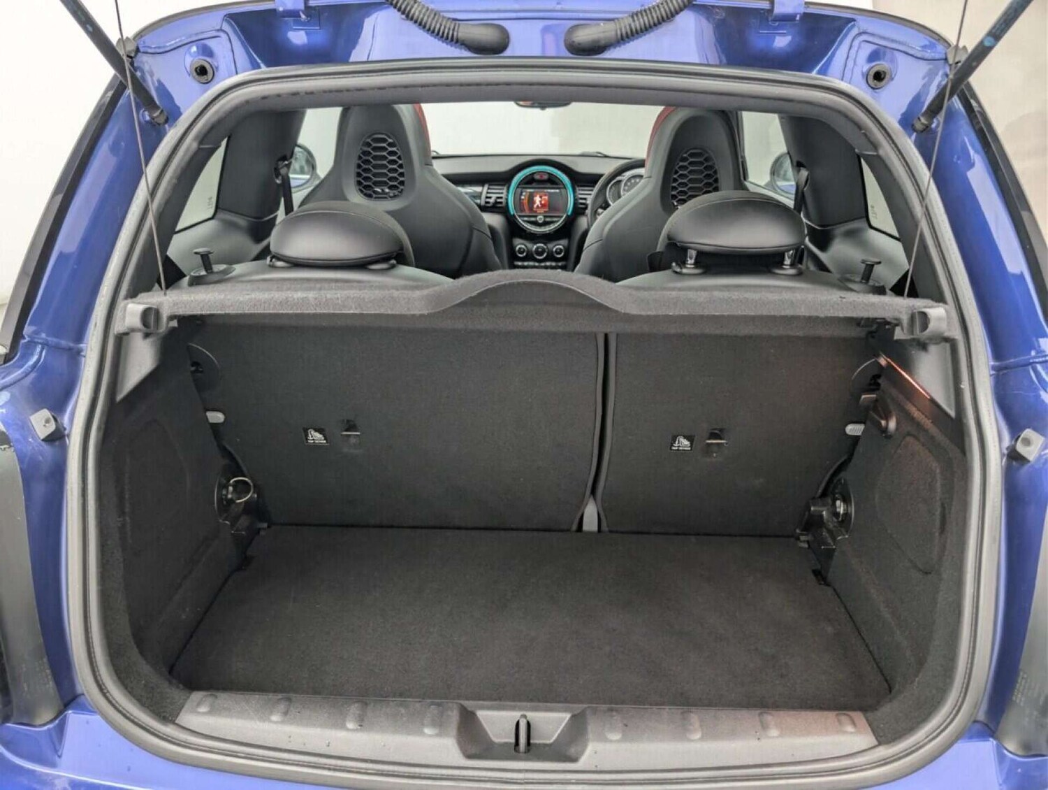 Used MINI Hatch 2018 for sale - 77713139: Photo 24