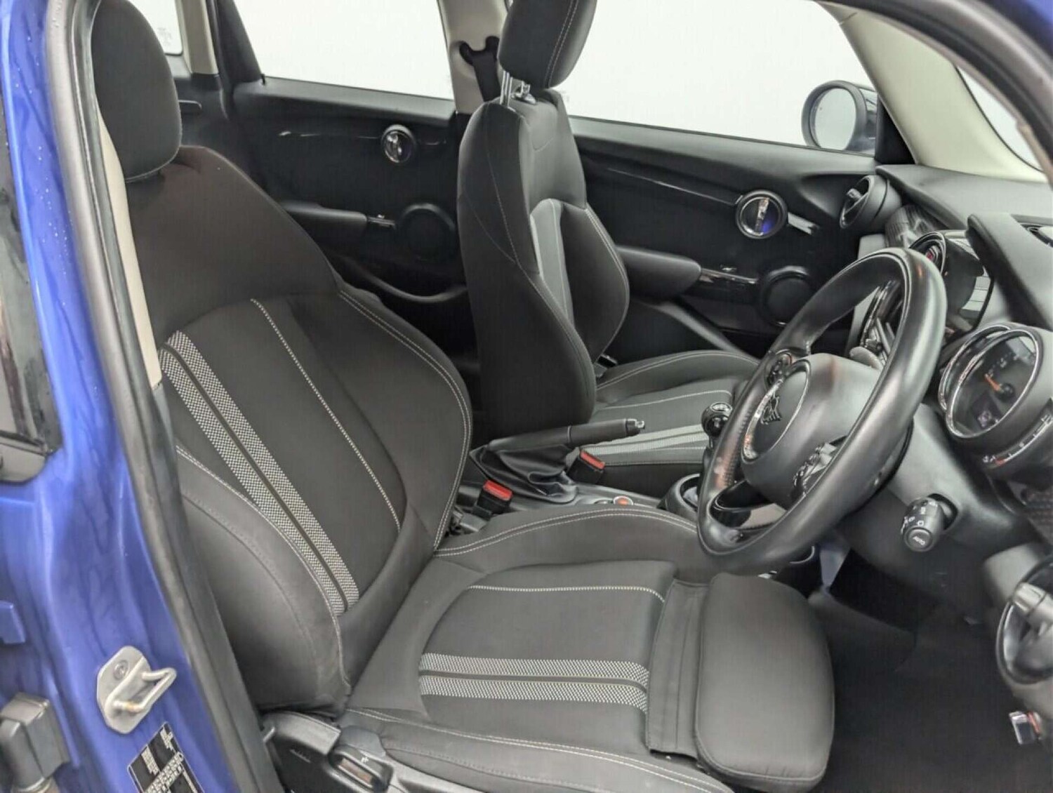 Used MINI Hatch 2020 for sale - 77713941: Photo 12