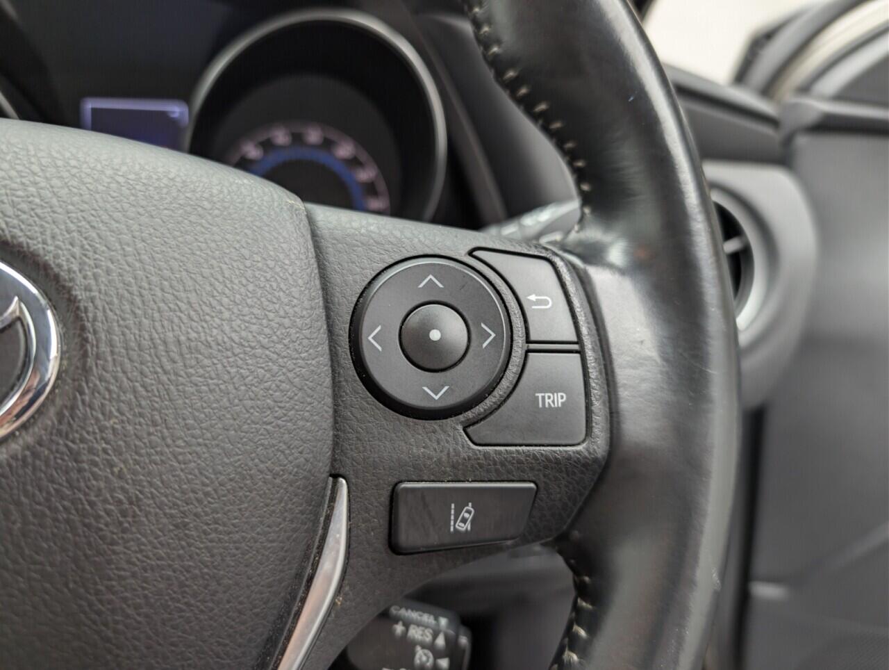 Used Toyota Auris 2018 for sale - 77091646: Photo 33