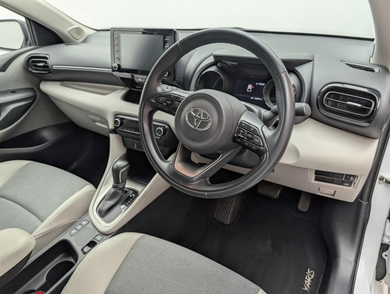 Used Toyota Yaris 2022 for sale - 76424873: Photo 11