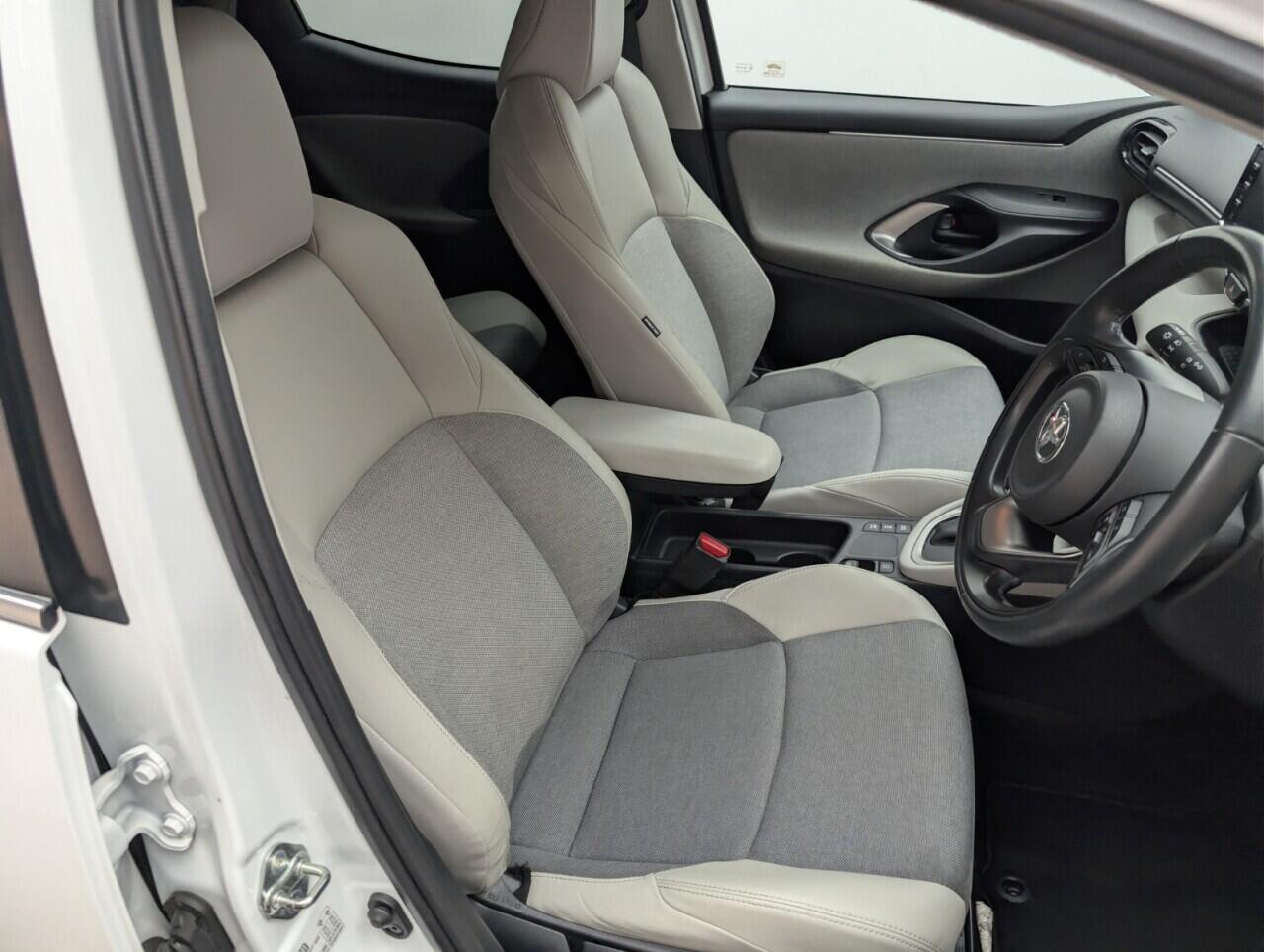 Used Toyota Yaris 2022 for sale - 76424873: Photo 12