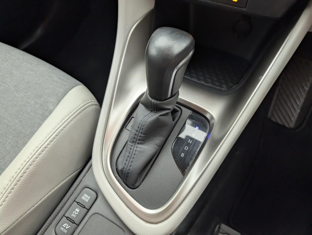 Used Toyota Yaris 2022 for sale - 76424873: Photo 17