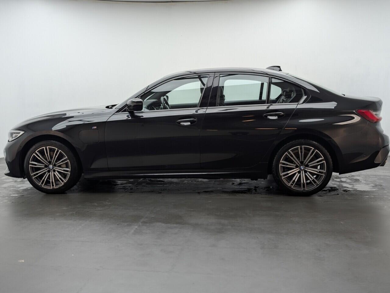 Used BMW 3 Series 2021 for sale - 76424673: Photo 5