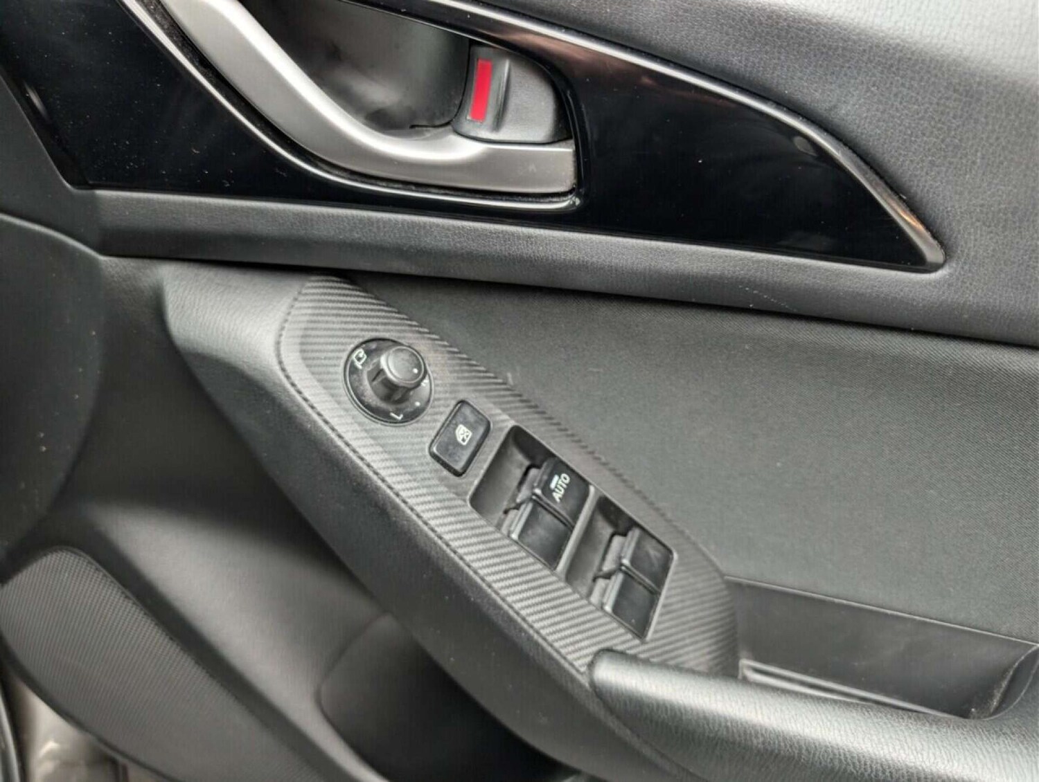 Used Mazda Mazda3 2016 for sale - 77713161: Photo 33