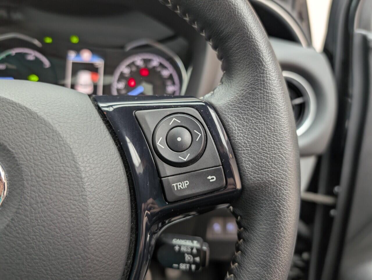 Used Toyota Yaris 2017 for sale - 76425314: Photo 19