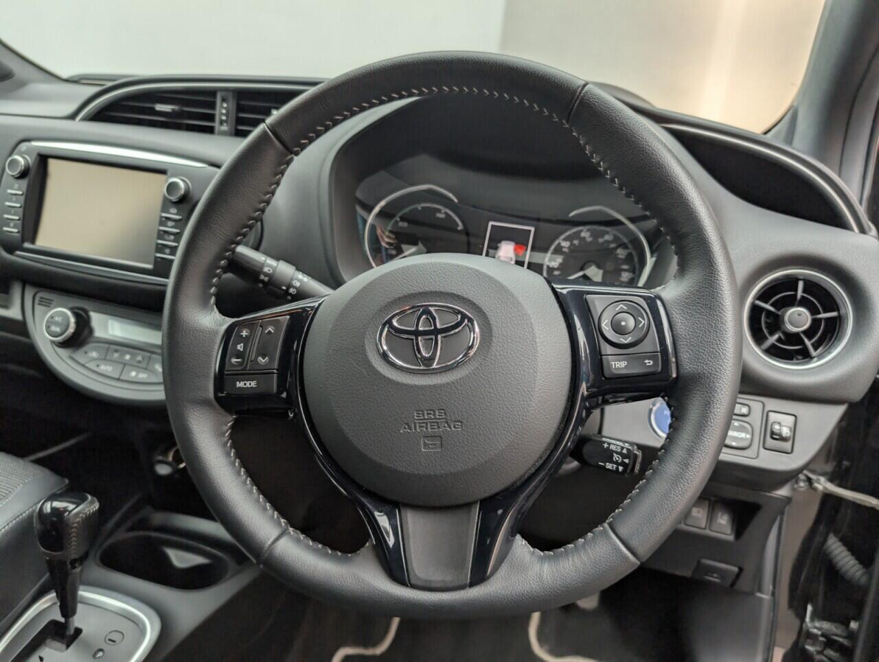 Used Toyota Yaris 2017 for sale - 76425314: Photo 22