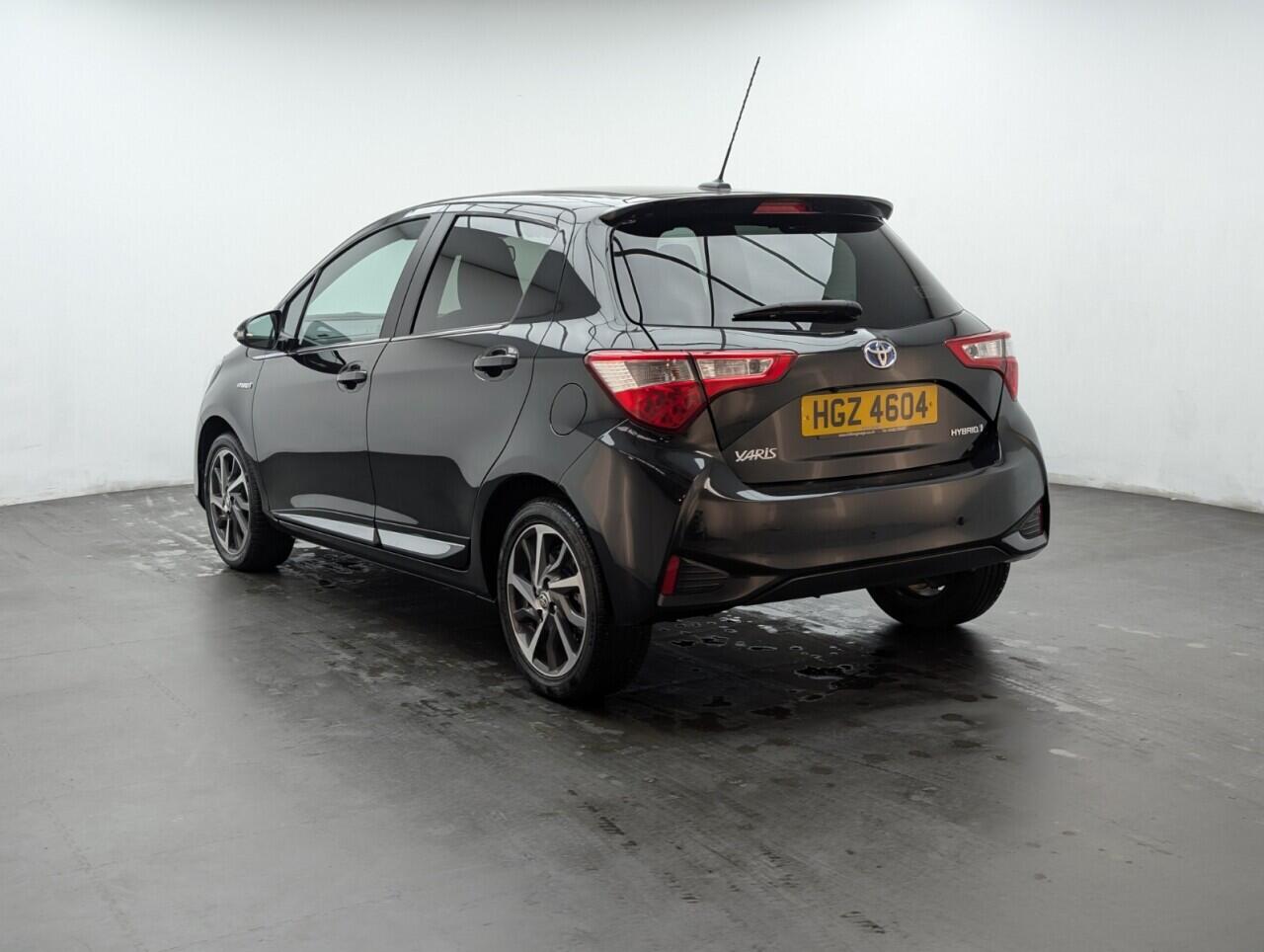 Used Toyota Yaris 2017 for sale - 76425314: Photo 6