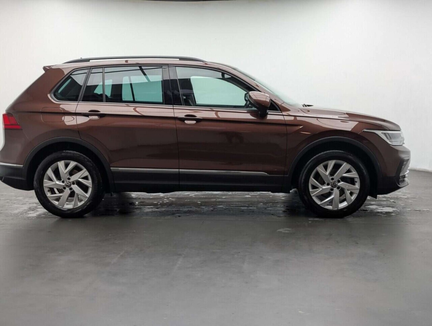 Used Volkswagen Tiguan 2021 for sale - 77713142: Photo 9