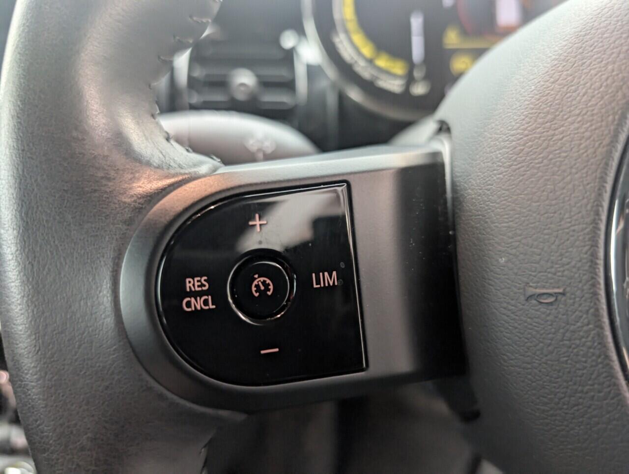 Used MINI Electric Hatch 2023 for sale - 76424136: Photo 20