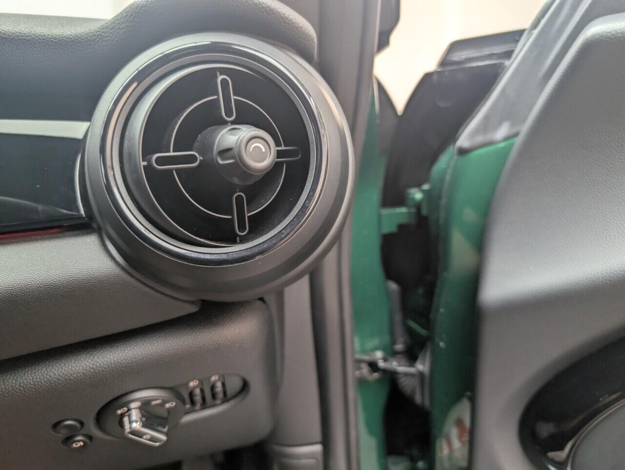 Used MINI Electric Hatch 2023 for sale - 76424136: Photo 22