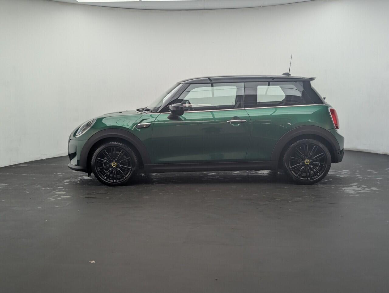 Used MINI Electric Hatch 2023 for sale - 76424136: Photo 5