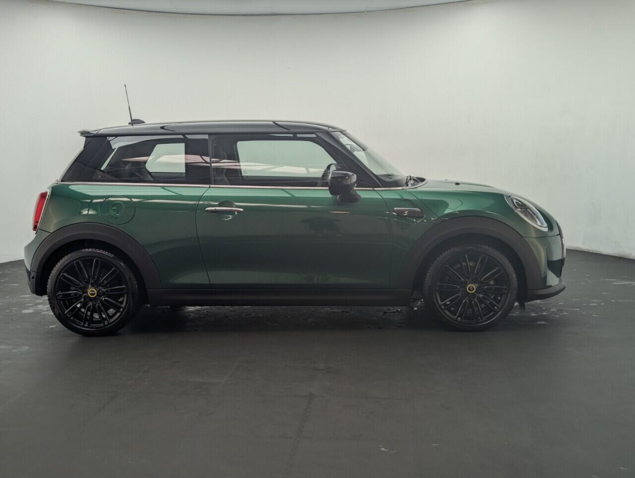 Used MINI Electric Hatch 2023 for sale - 76424136: Photo 9