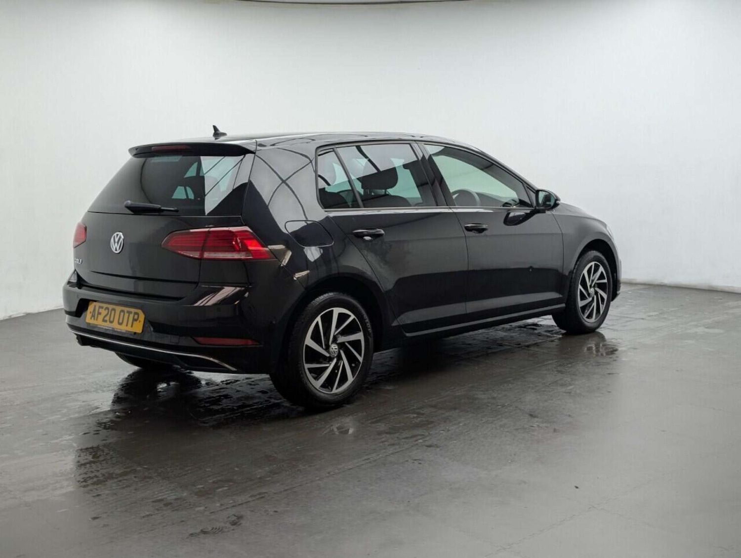 Used Volkswagen Golf 2020 for sale - 77714397: Photo 8