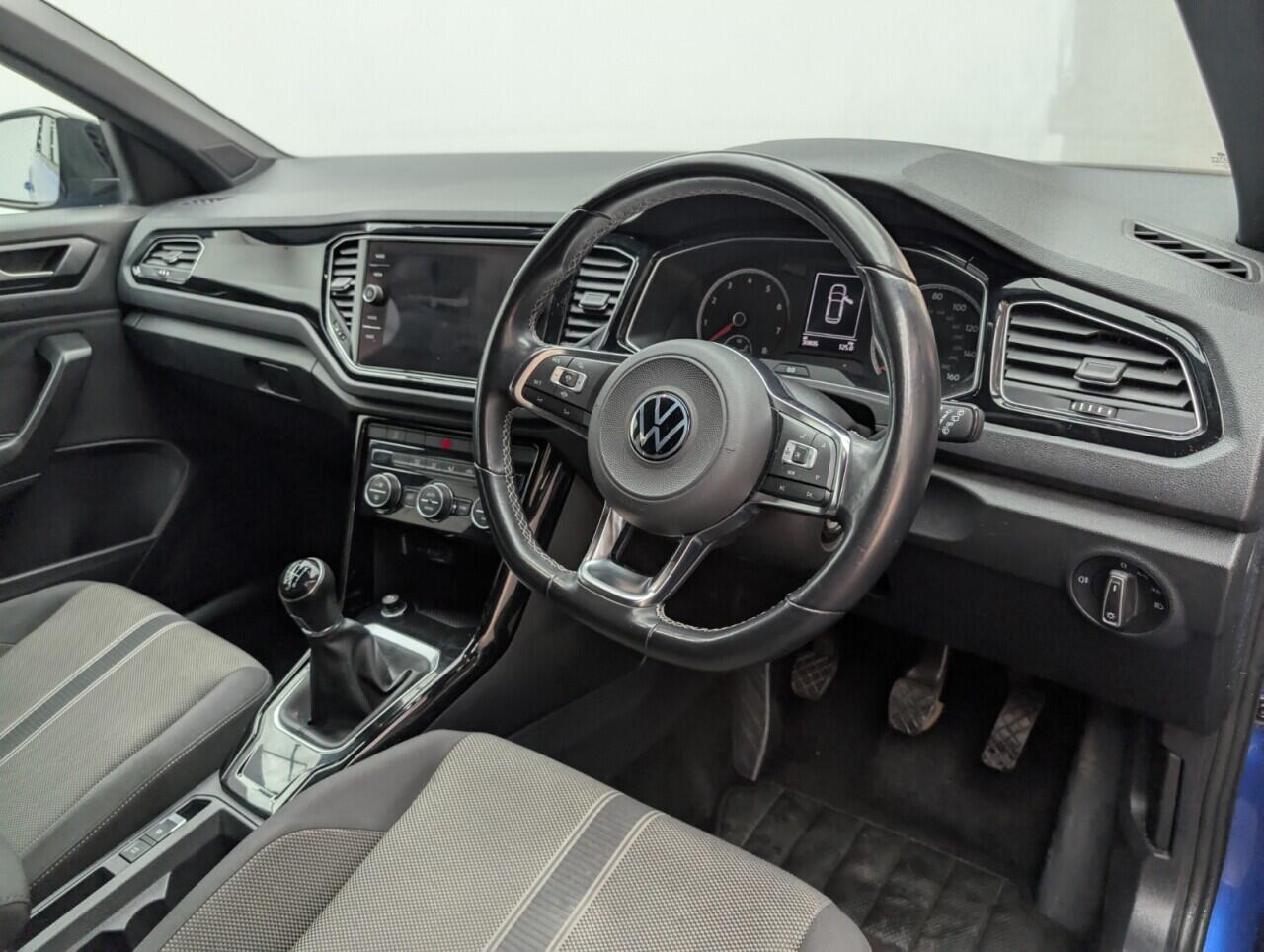 Used Volkswagen T-Roc 2021 for sale - 76425778: Photo 11