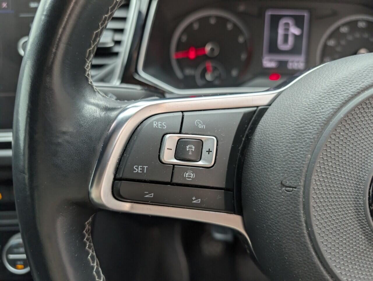 Used Volkswagen T-Roc 2021 for sale - 76425778: Photo 19