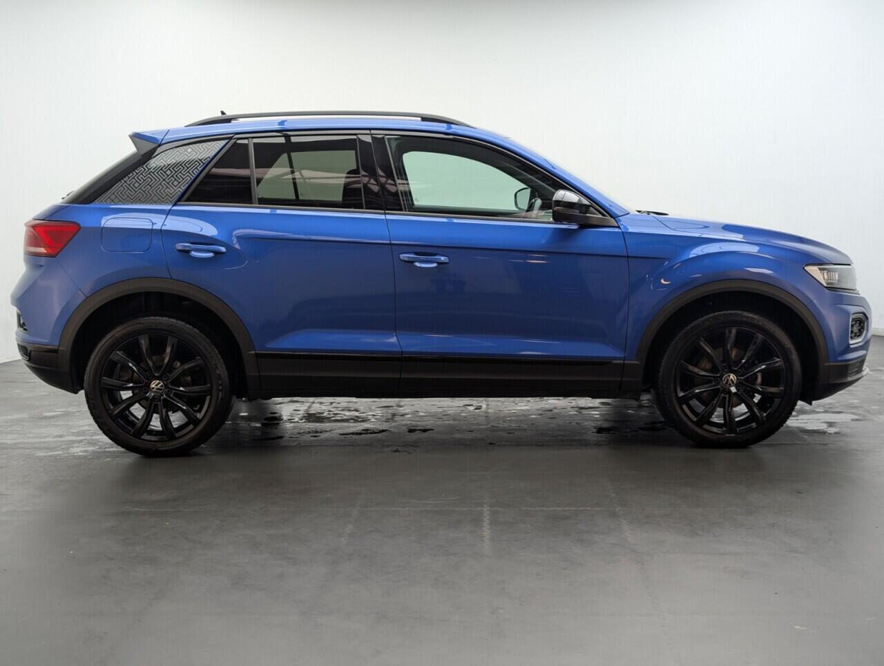 Used Volkswagen T-Roc 2021 for sale - 76425778: Photo 9