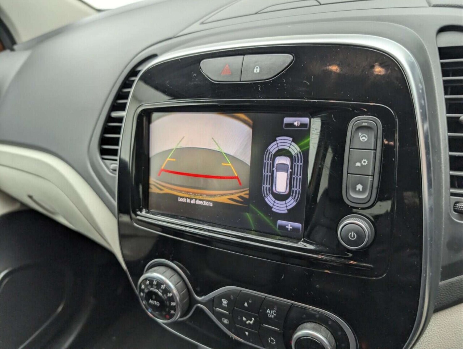 Used Renault Captur 2018 for sale - 77713098: Photo 15