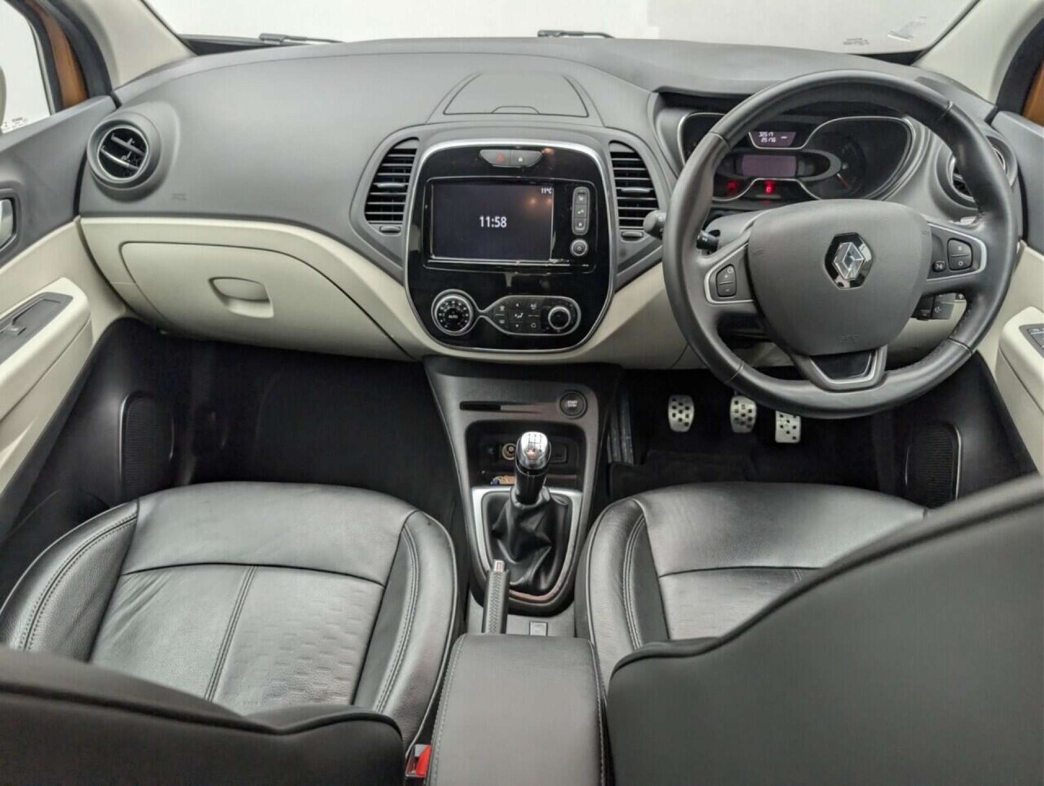 Used Renault Captur 2018 for sale - 77713098: Photo 24