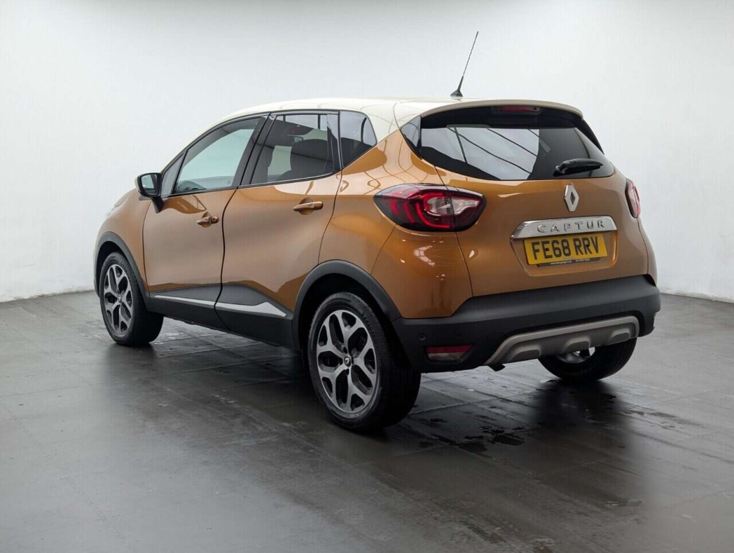 Used Renault Captur 2018 for sale - 77713098: Photo 6
