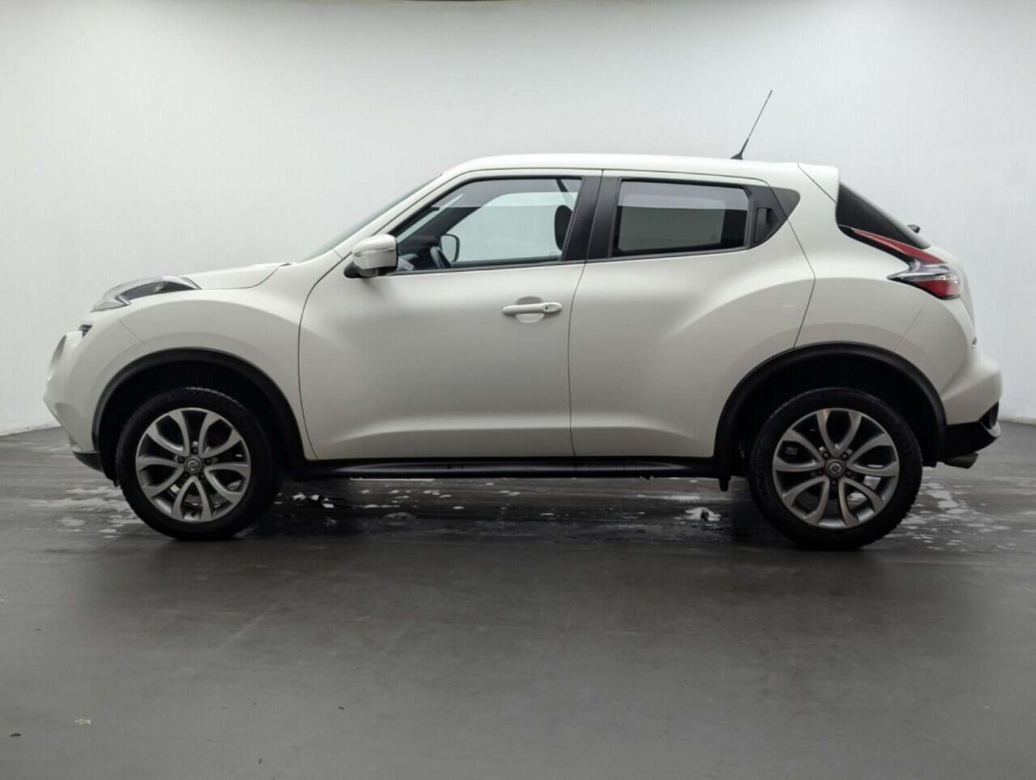 Used Nissan Juke 2017 for sale - 77713890: Photo 5
