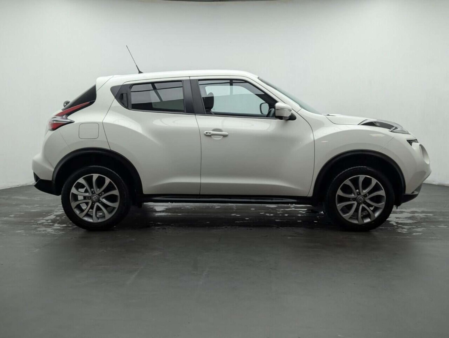 Used Nissan Juke 2017 for sale - 77713890: Photo 9
