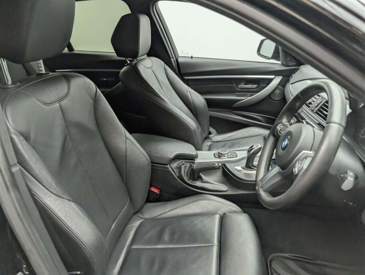 Used BMW 3 Series 2018 for sale - 77713026: Photo 12