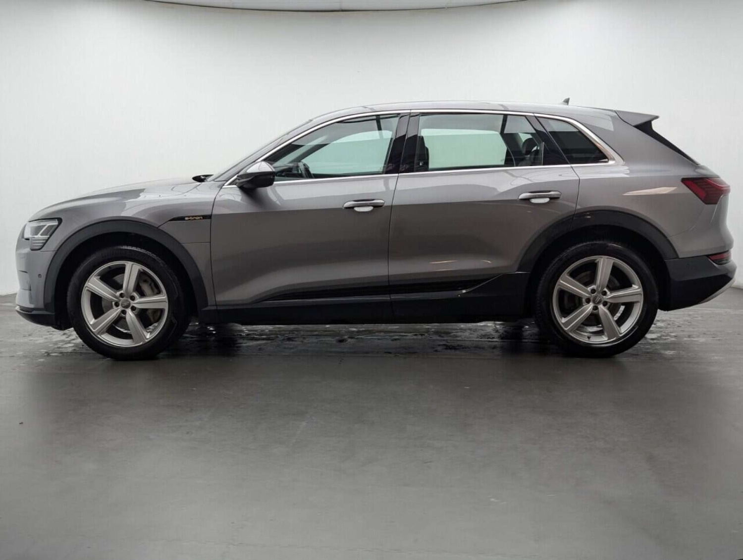 Used Audi e-tron 2020 for sale - 77714769: Photo 5