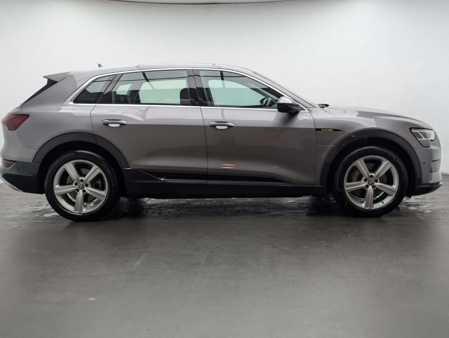 Used Audi e-tron 2020 for sale - 77714769: Photo 9