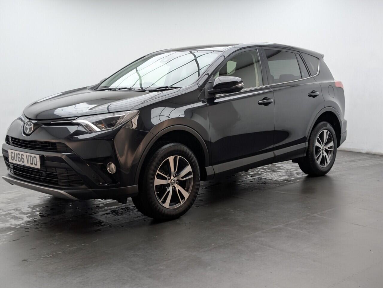 Used Toyota RAV4 2016 for sale - 77523960: Photo 4